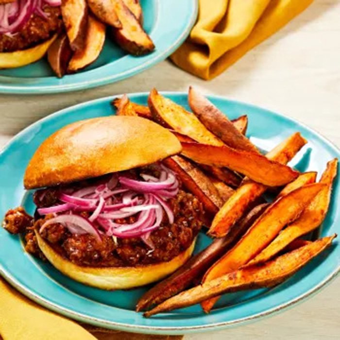 Chicharrón de cerdo con yuca